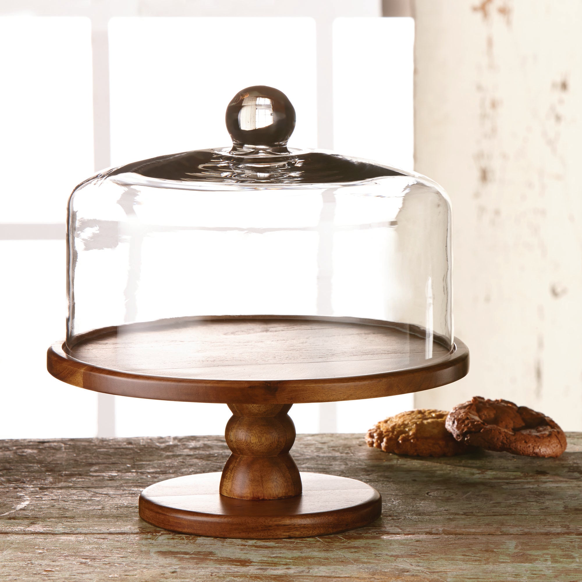 Madera Pedestal Cake Plate