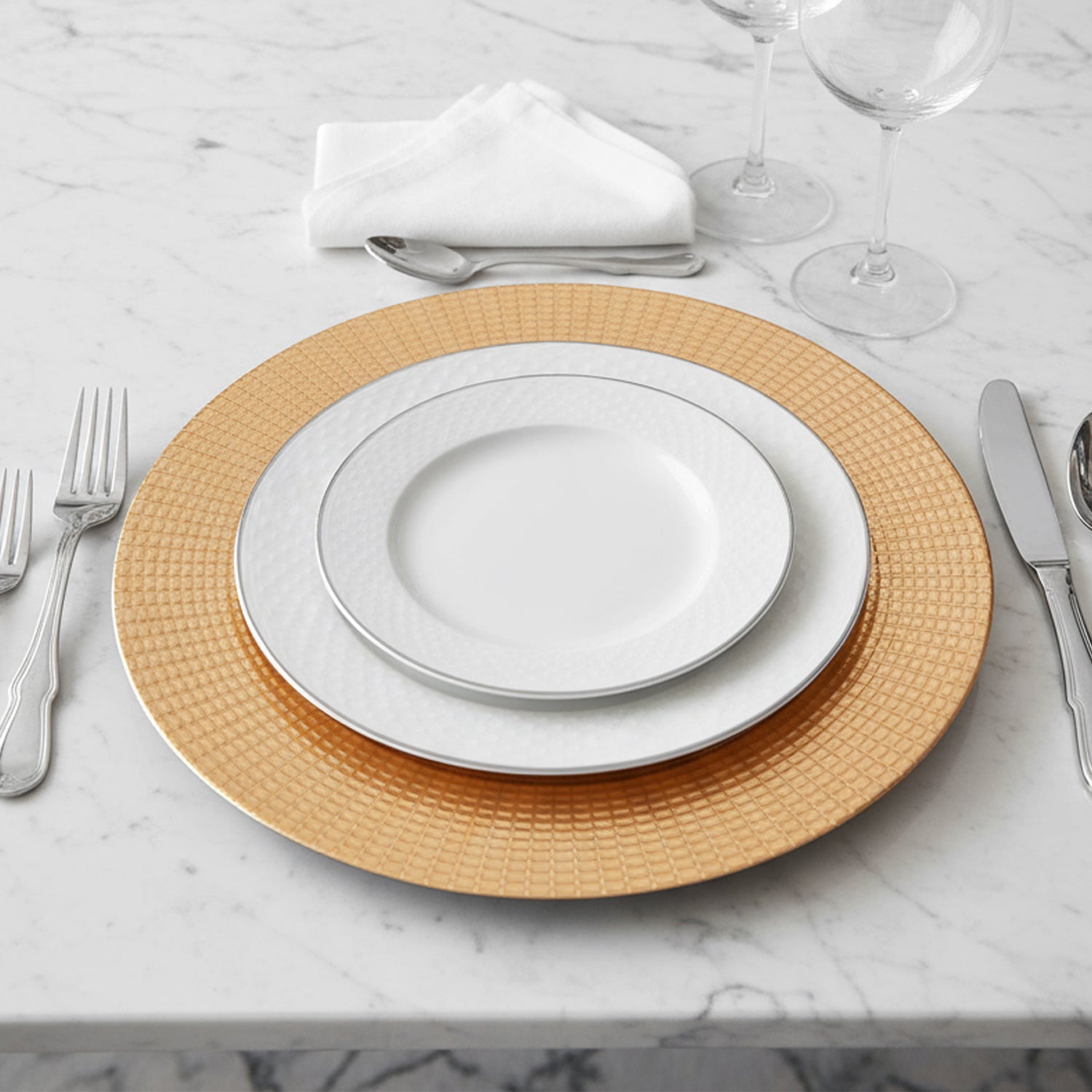 Estelle Gold Plated Set of 4 Charger Plates 13"D