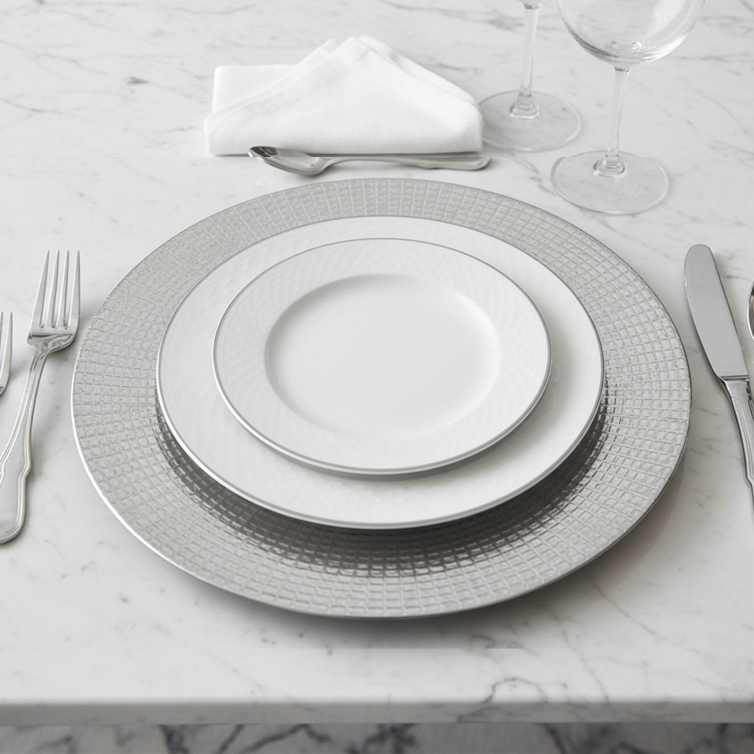 Estelle Silver Plated Set of 4 Charger Plates 13"D