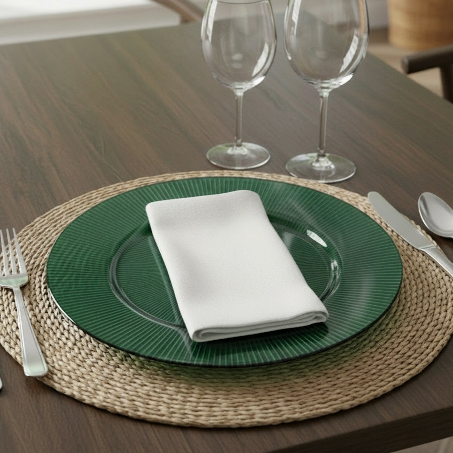 Sunray Emerald Glass Charger Plates 4-Piece Set 13"D