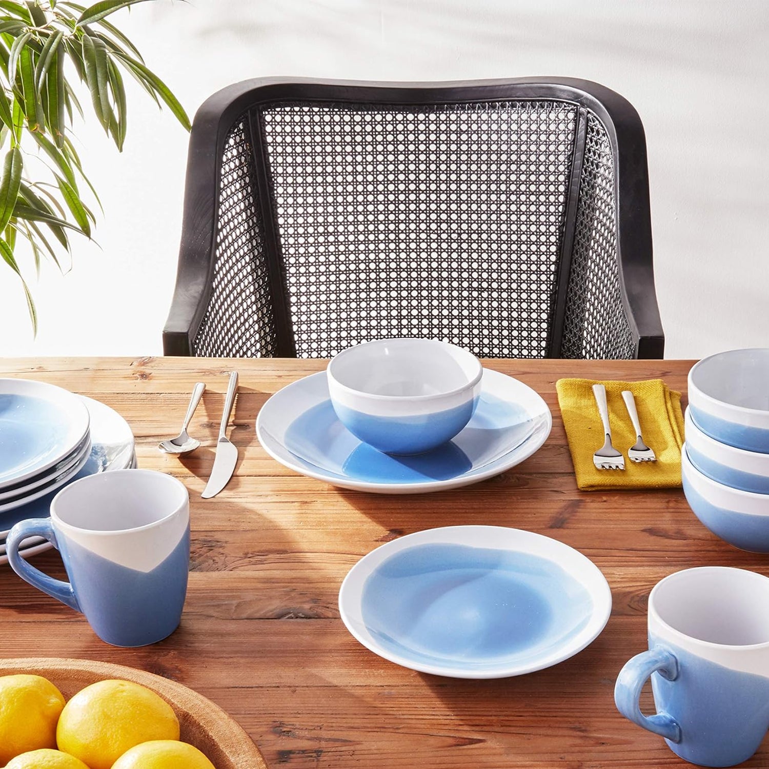 OASIS BLUE  16 PC DINNER SET